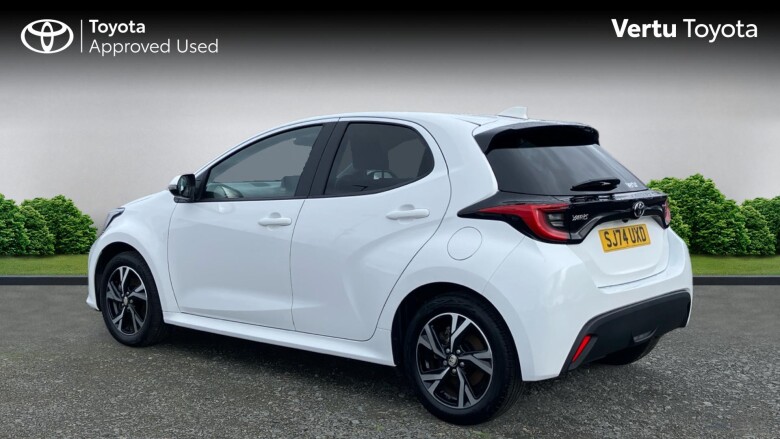 Toyota Yaris 1.5 Hybrid Design 5dr CVT Hybrid Hatchback